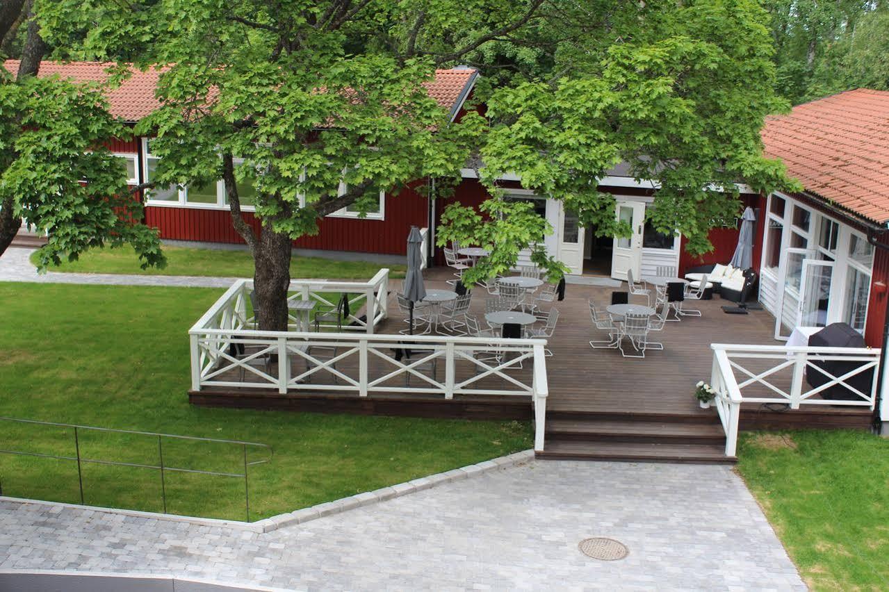 Brook Hotels Arlanda Rosersberg Экстерьер фото