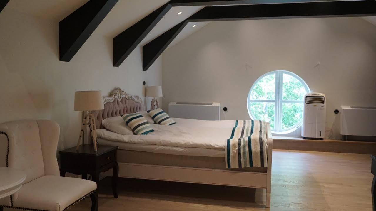 Brook Hotels Arlanda Rosersberg Экстерьер фото